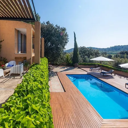 Na Pineda Holiday home *