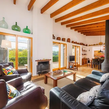 Na Pineda Holiday home *